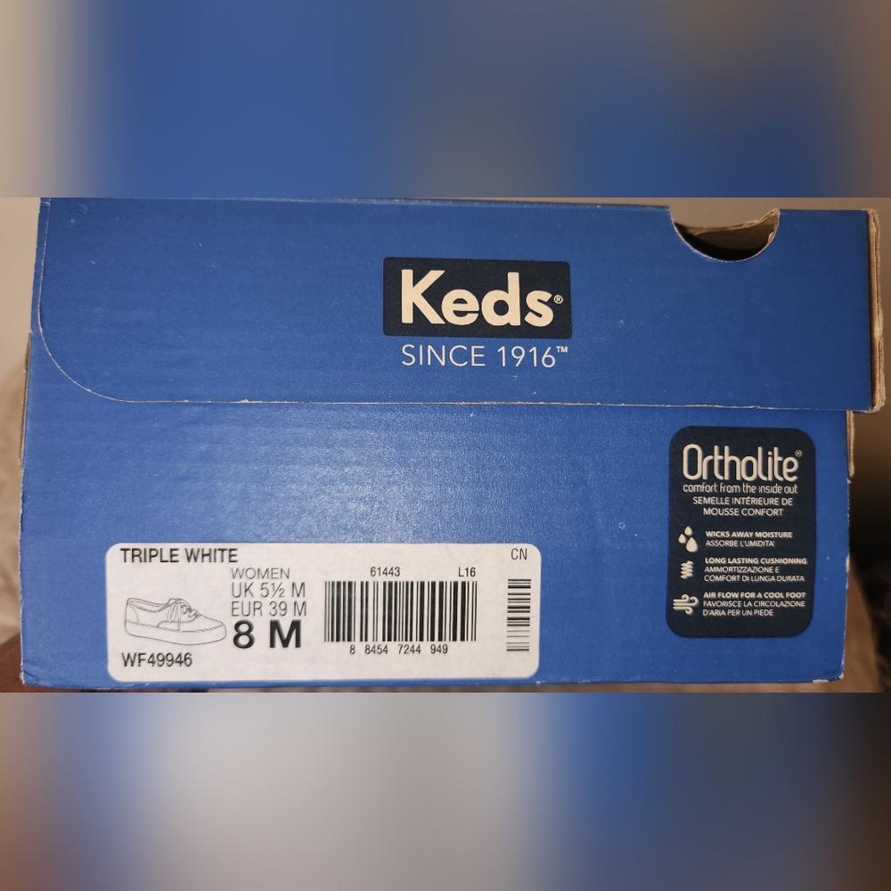 KEDS Women's White Triple Up Canvas Platform Sneakers - Picture 14 of 14